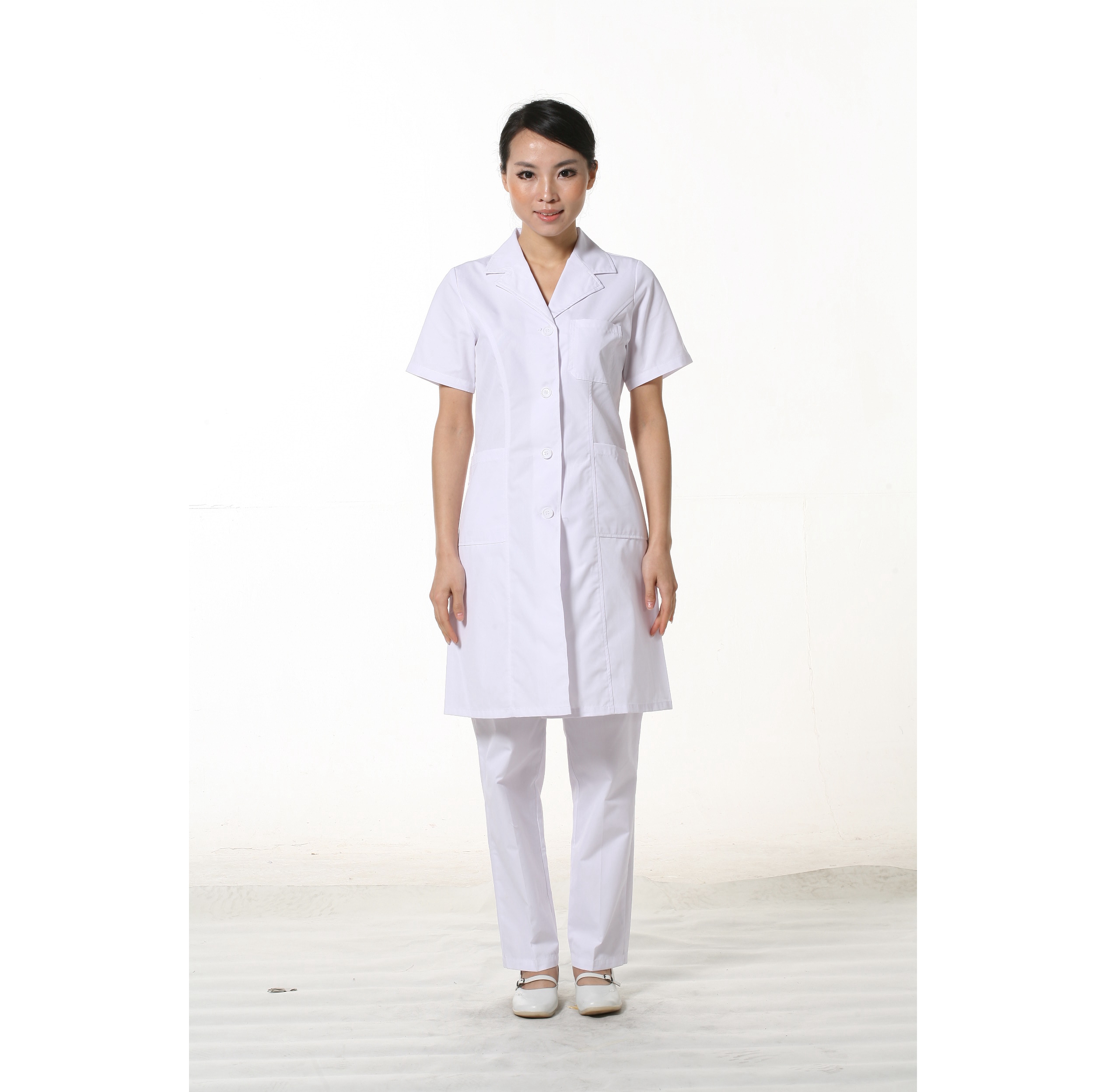 女医生短袖